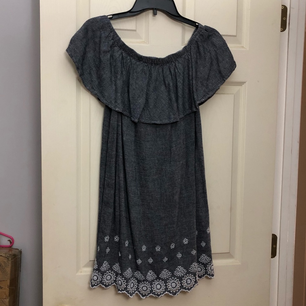 Old Navy cotton off the shoulder casual dress